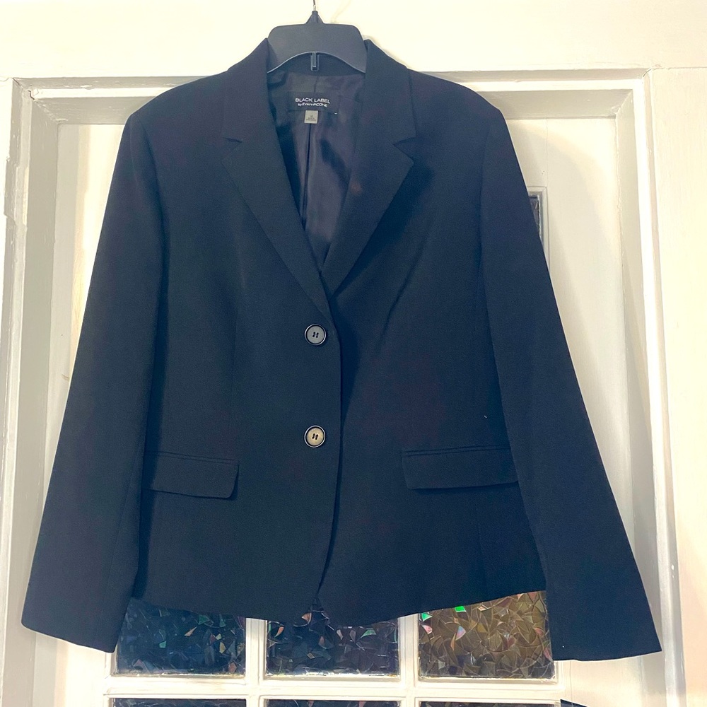 Size 16 black blazer, new with tags